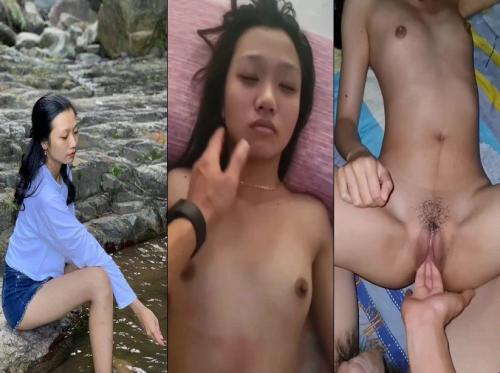Bướm nhỏ xinh mà anh định cho cả bàn tay vào thì còn gì là hàng họ em