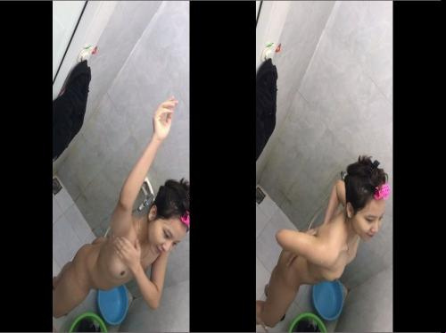 Secretly filming the neighbor's student bathing - Viet69