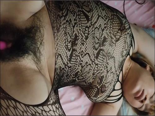 Saya perlu menggunakan sextoy untuk memuaskan keinginan anda - Viet69